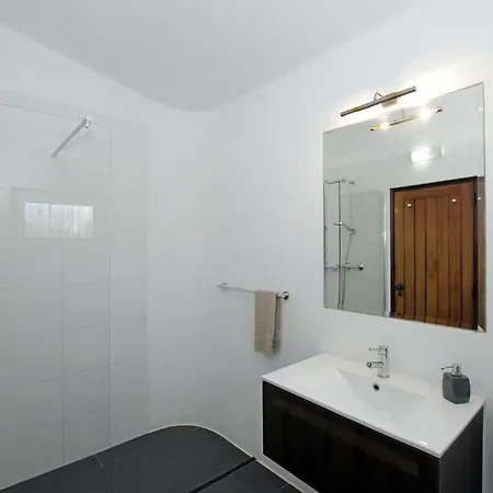 Carvoeiro Tennis - With Tennis Court And Private Heated Swimming Pool In Carvoeiro *