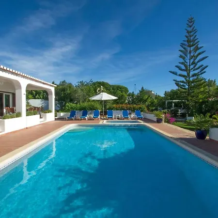Villa Carvoeiro Tennis - With Tennis Court And Private Heated Swimming Pool In Carvoeiro