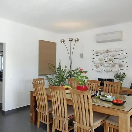 Carvoeiro Tennis - With Tennis Court And Private Heated Swimming Pool In Carvoeiro Carvoeiro (Lagoa)