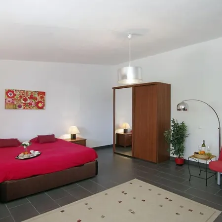 Tennis - With Tennis Court And Private Heated Swimming Pool In * Carvoeiro (Lagoa)