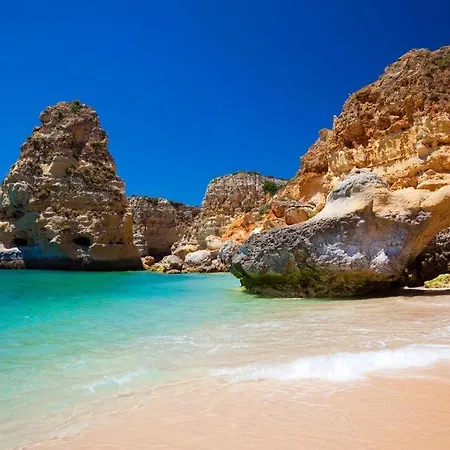Carvoeiro Tennis - With Tennis Court And Private Heated Swimming Pool In Carvoeiro